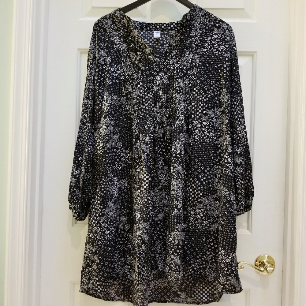 Black and white swing dress